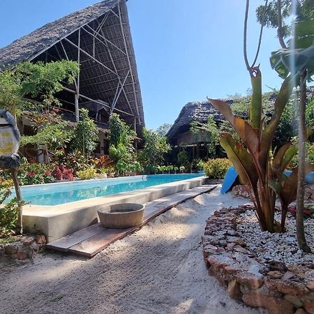 Salama & Mbuyuni Bungalows ماتيموي المظهر الخارجي الصورة