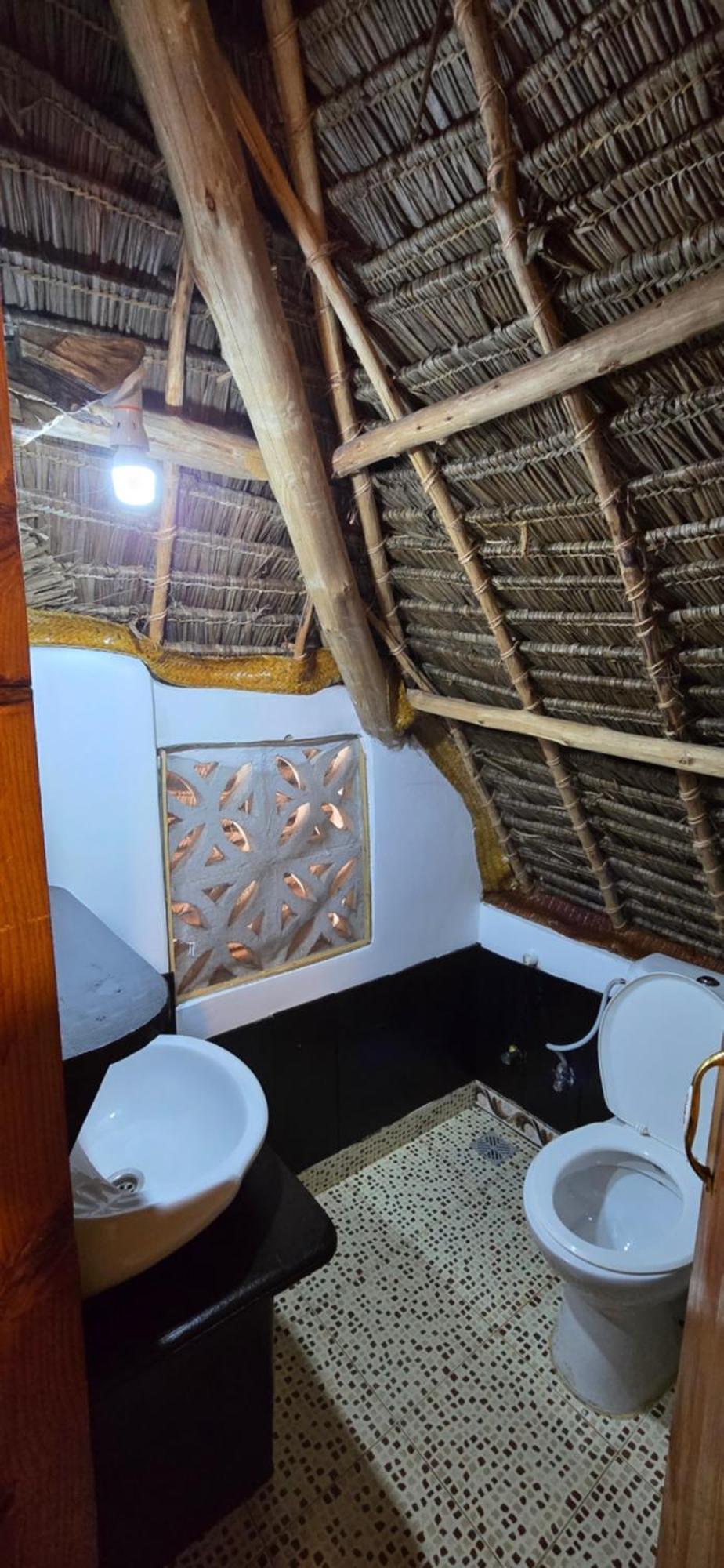 Salama & Mbuyuni Bungalows ماتيموي المظهر الخارجي الصورة